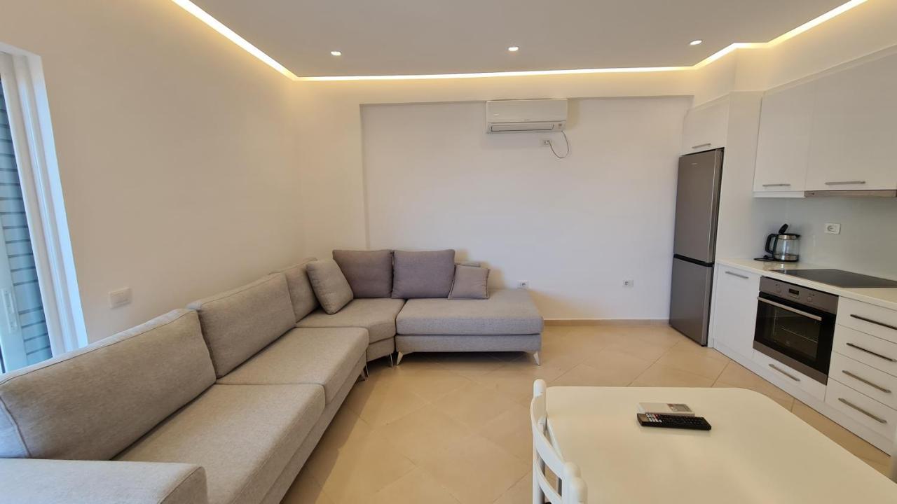 סרנדה Sea And City View Apartment מראה חיצוני תמונה