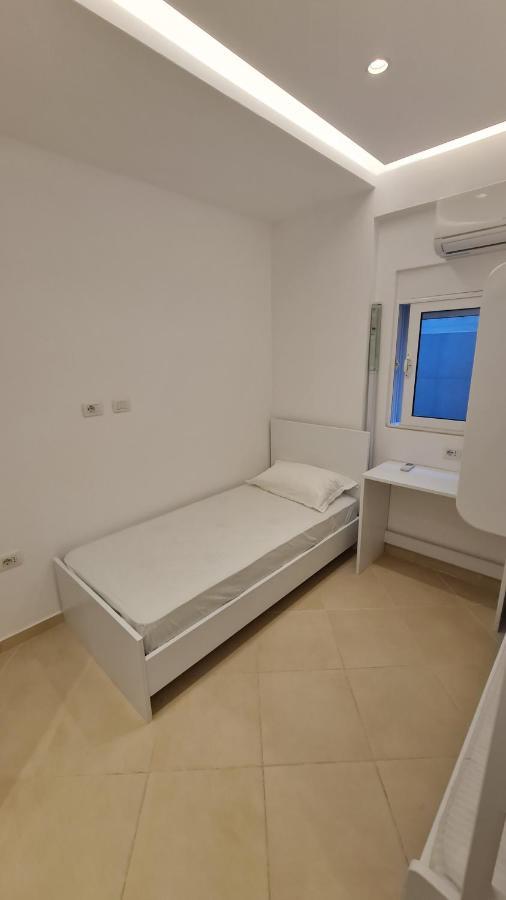 סרנדה Sea And City View Apartment מראה חיצוני תמונה