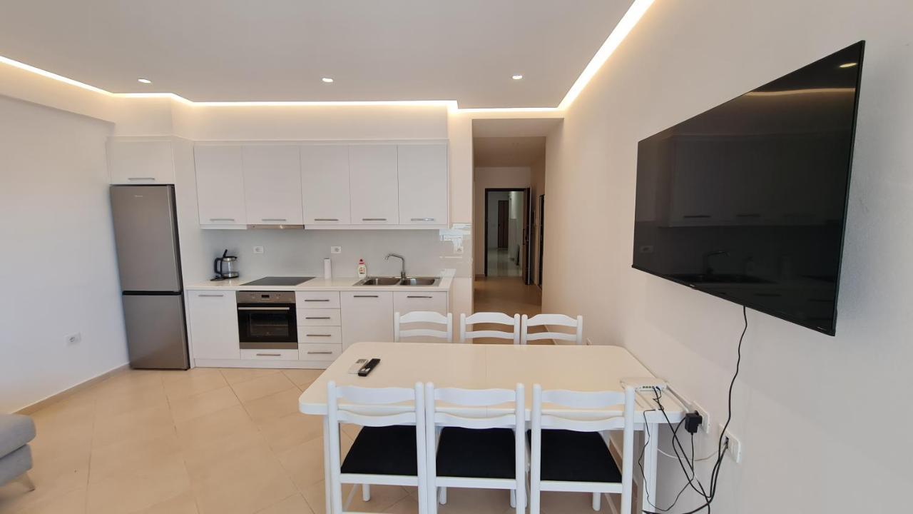 סרנדה Sea And City View Apartment מראה חיצוני תמונה