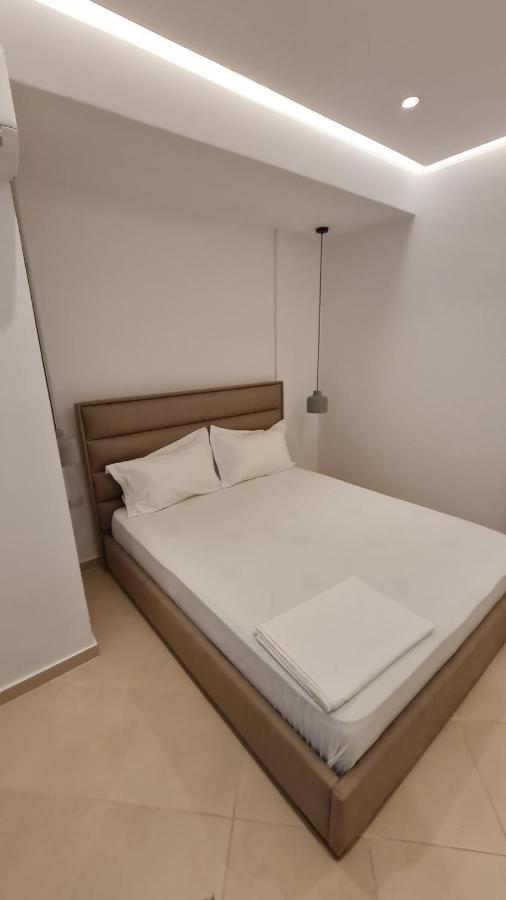 סרנדה Sea And City View Apartment מראה חיצוני תמונה