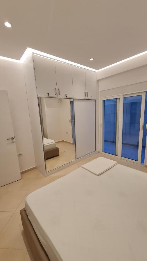 סרנדה Sea And City View Apartment מראה חיצוני תמונה