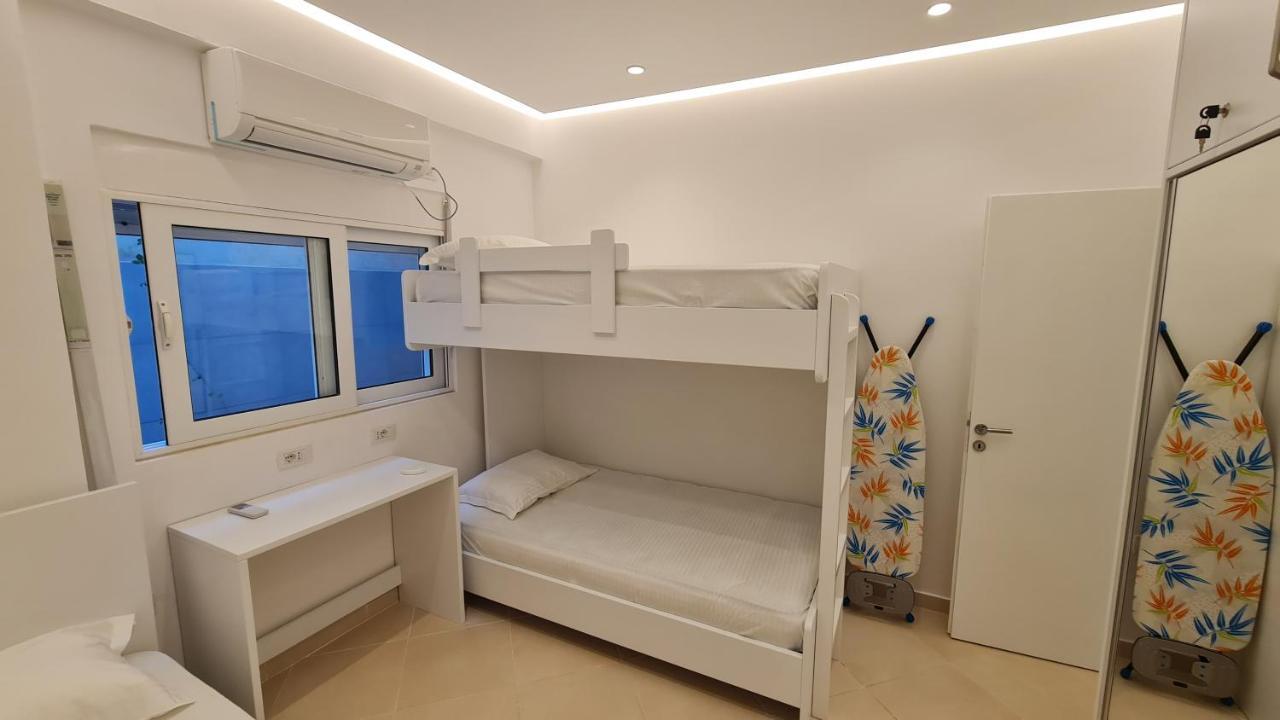 סרנדה Sea And City View Apartment מראה חיצוני תמונה