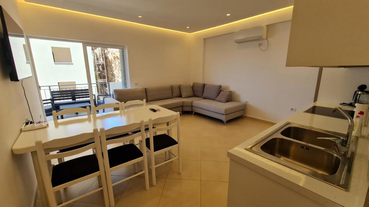 סרנדה Sea And City View Apartment מראה חיצוני תמונה